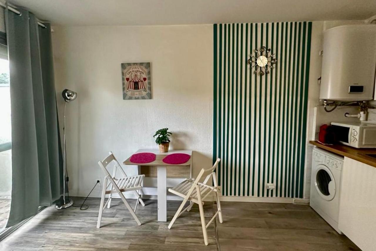 Bright Studio With Balcony At The Foot Of The Sea Nizza